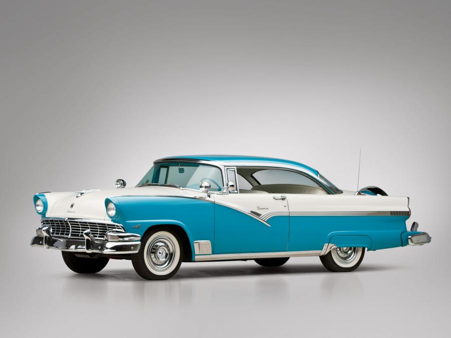  Ford Fairlane Victoria Hardtop Coupe 1956 года  (фото 35 из 49)